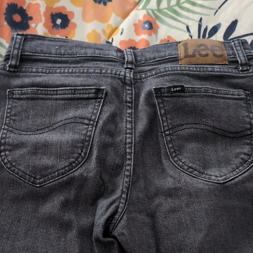EUC Gray/Black Lee Flare Jeans - 4 - Picture 5 of 5